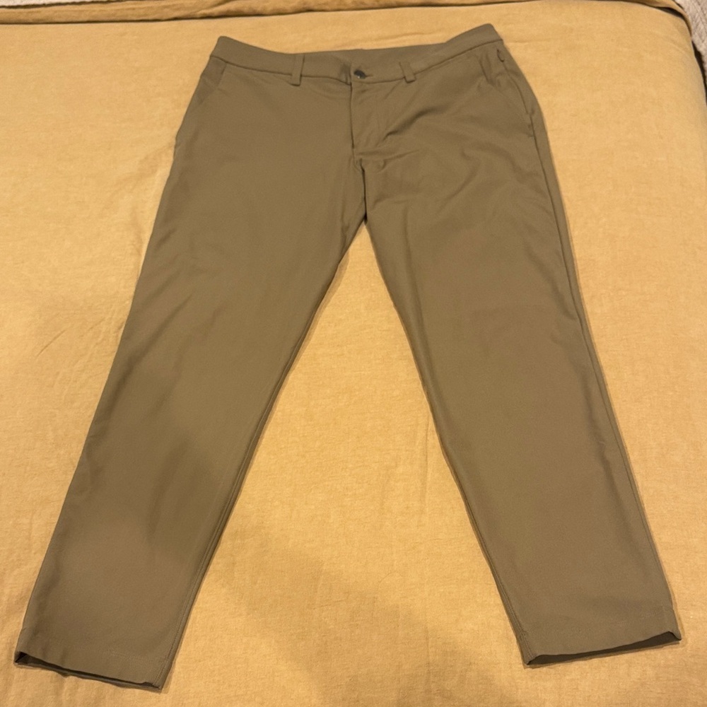Lululemon Athletica Men's Khaki Chinos
